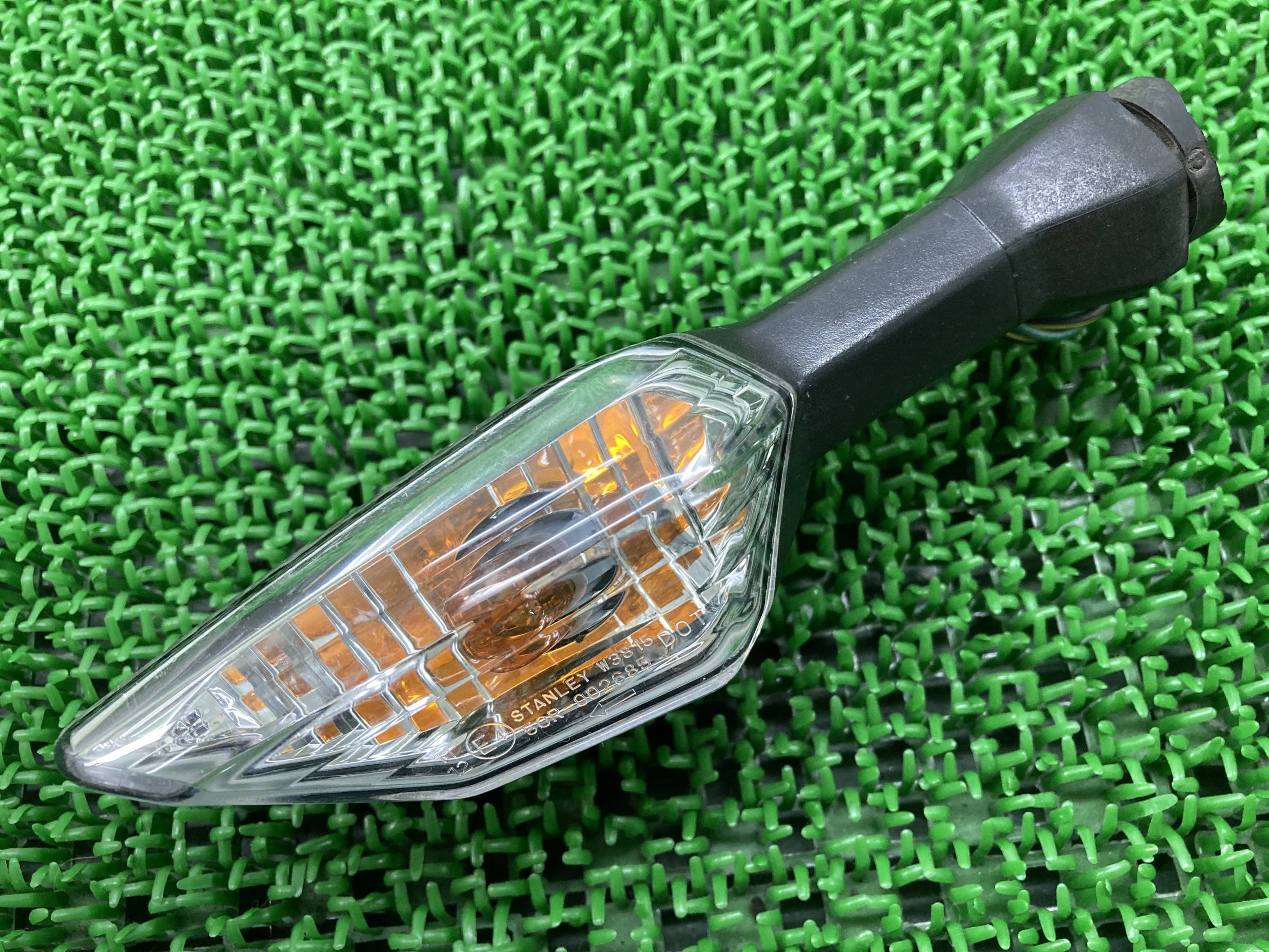 Z400 ウインカー 右前/左後 W3815 カワサキ 純正 バイク 部品 EX400G EX400L Z650 Z800 修復素材に 車検 Genuine 【中古】 yN