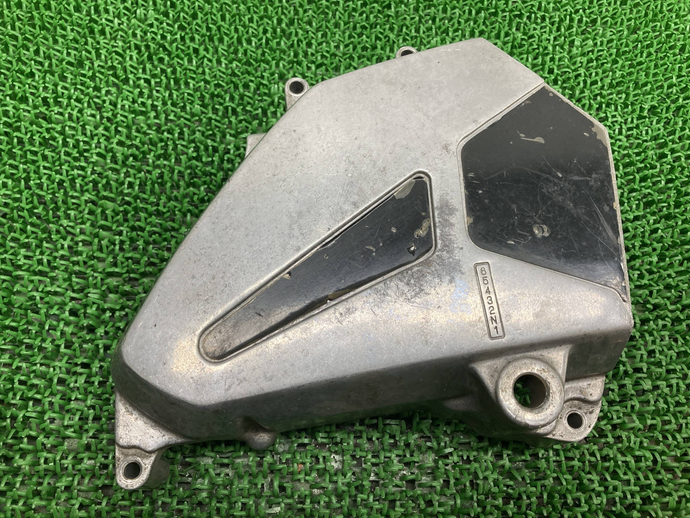 ゼファー400 エンジンカバー カワサキ 純正 バイク 部品 ZR400C ZEPHYR400 スプロケットカバー ペイント素材に 割れ欠け無し 品薄 車検 Genuine 【中古】 Wz