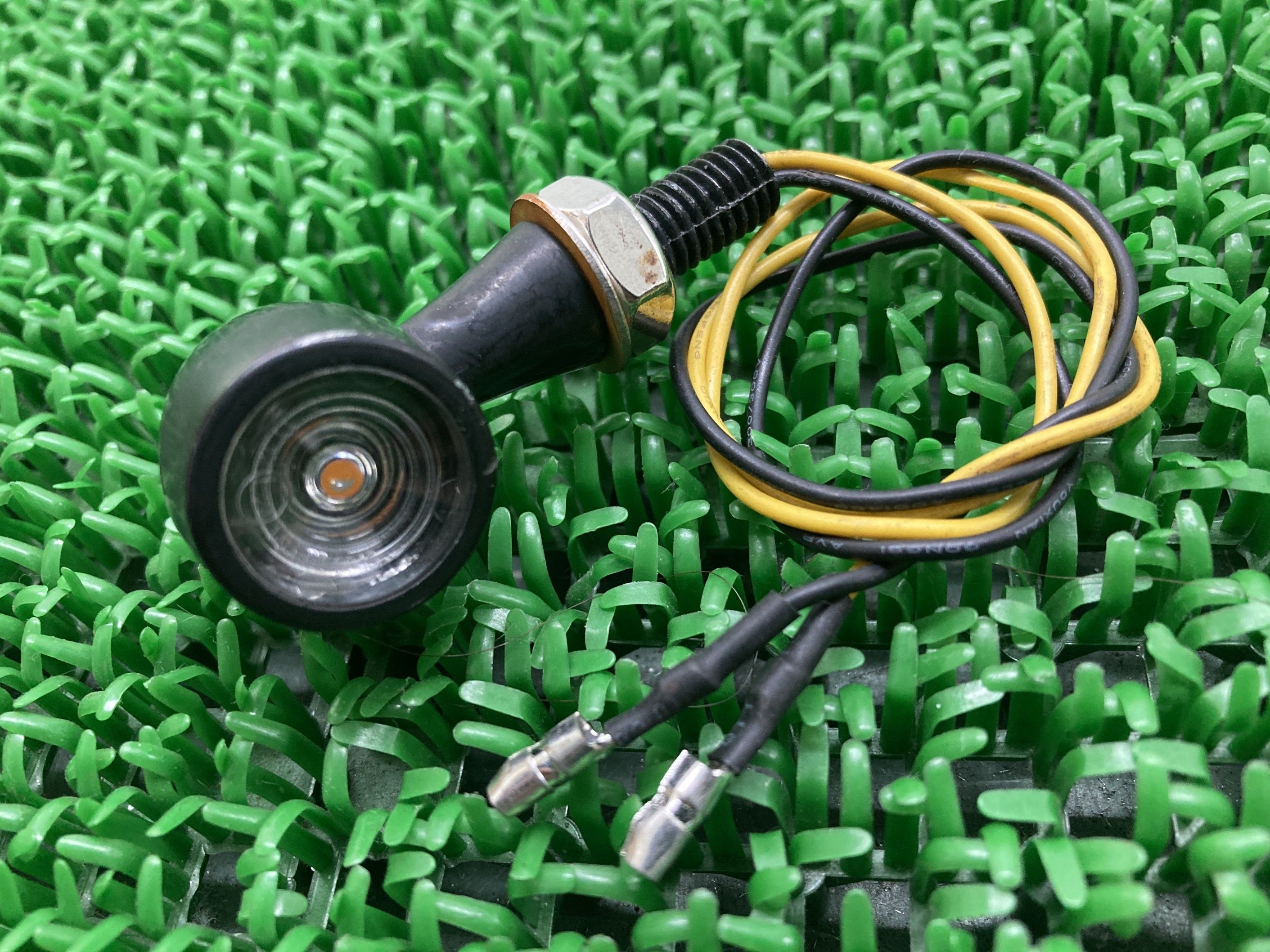 ハーレー ミニウインカー 片側 社外 バイク 部品 レンズ直径16mm LED Eマーク スポーツスター ダイナ ソフテイル 【中古】 mW