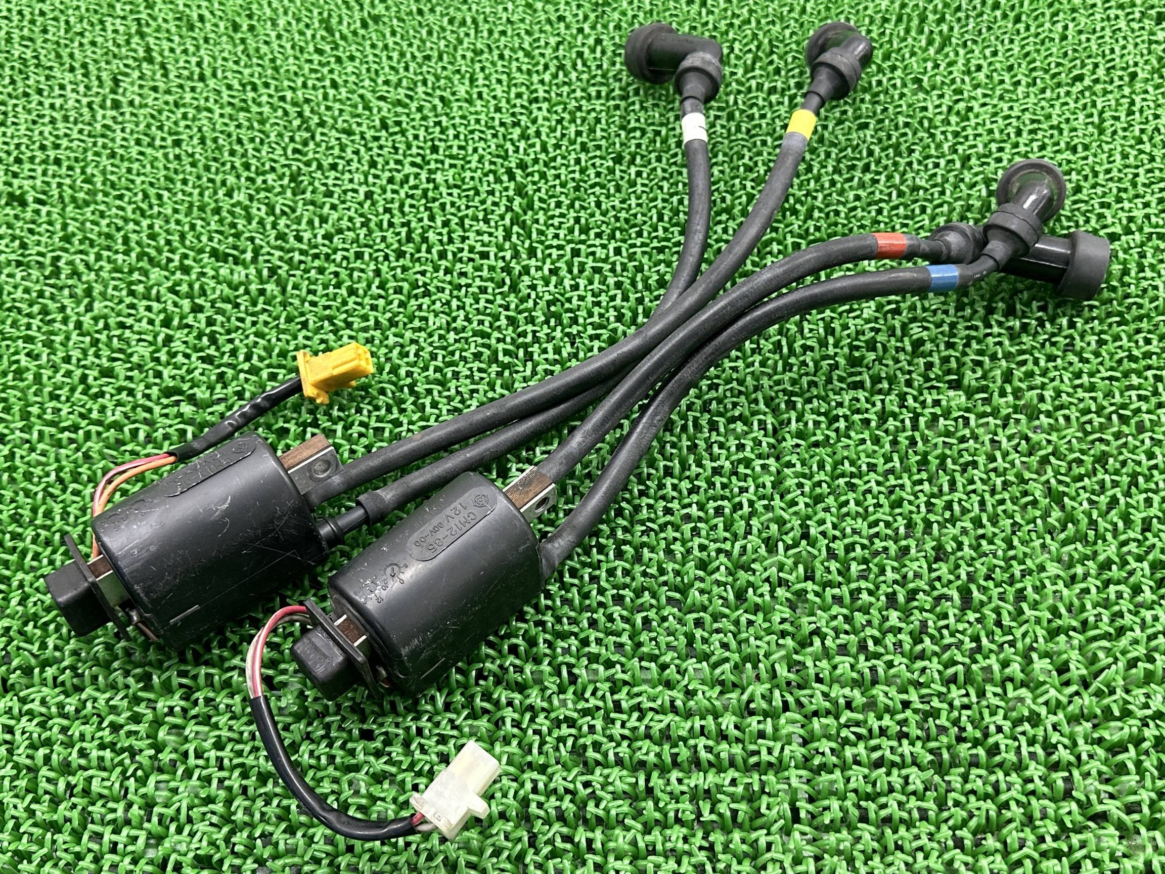 FJ1200 イグニッションコイル CM12-35 ヤマハ 純正 バイク 部品 3CV 3XW 1WK プラグコード キャップ 車検 Genuine 【中古】 Lm