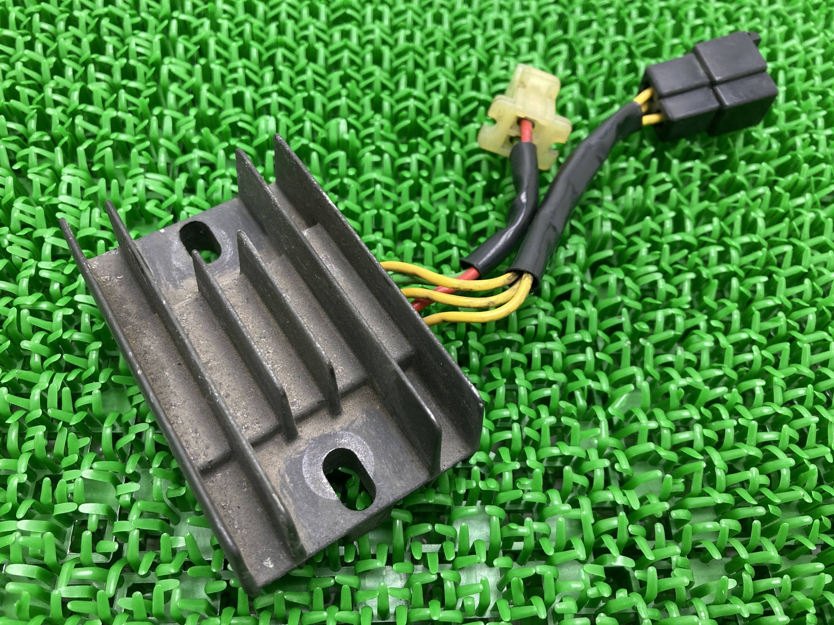 XR250 XRバハ レギュレター ホンダ 純正 バイク 部品 MD30 レギュレーター レクチファイアー 機能的問題なし 品薄 車検 Genuine 【中古】 tZ