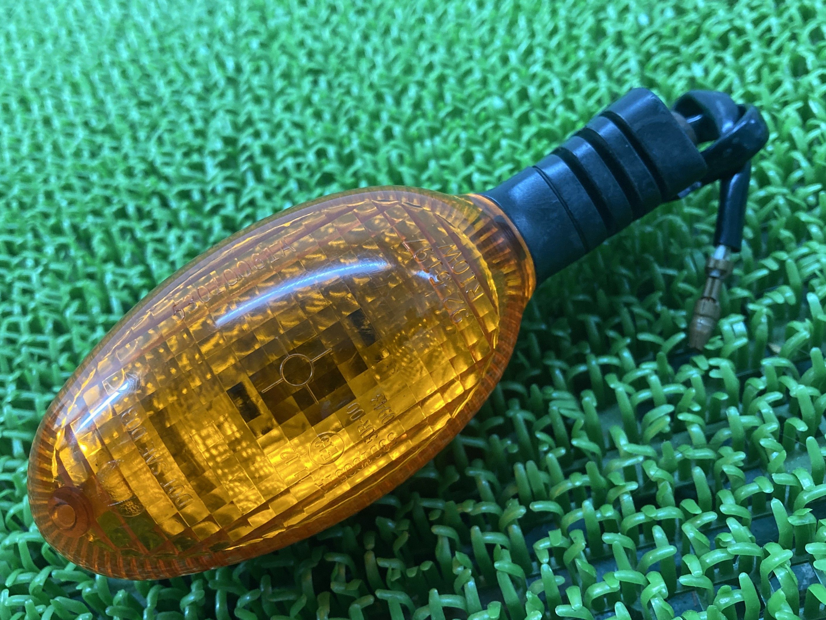 M900 リアウインカー 左 53010061A ドゥカティ 純正 バイク 部品 モンスター 割れ欠け無し 品薄 希少品 車検 Genuine 【中古】 tR