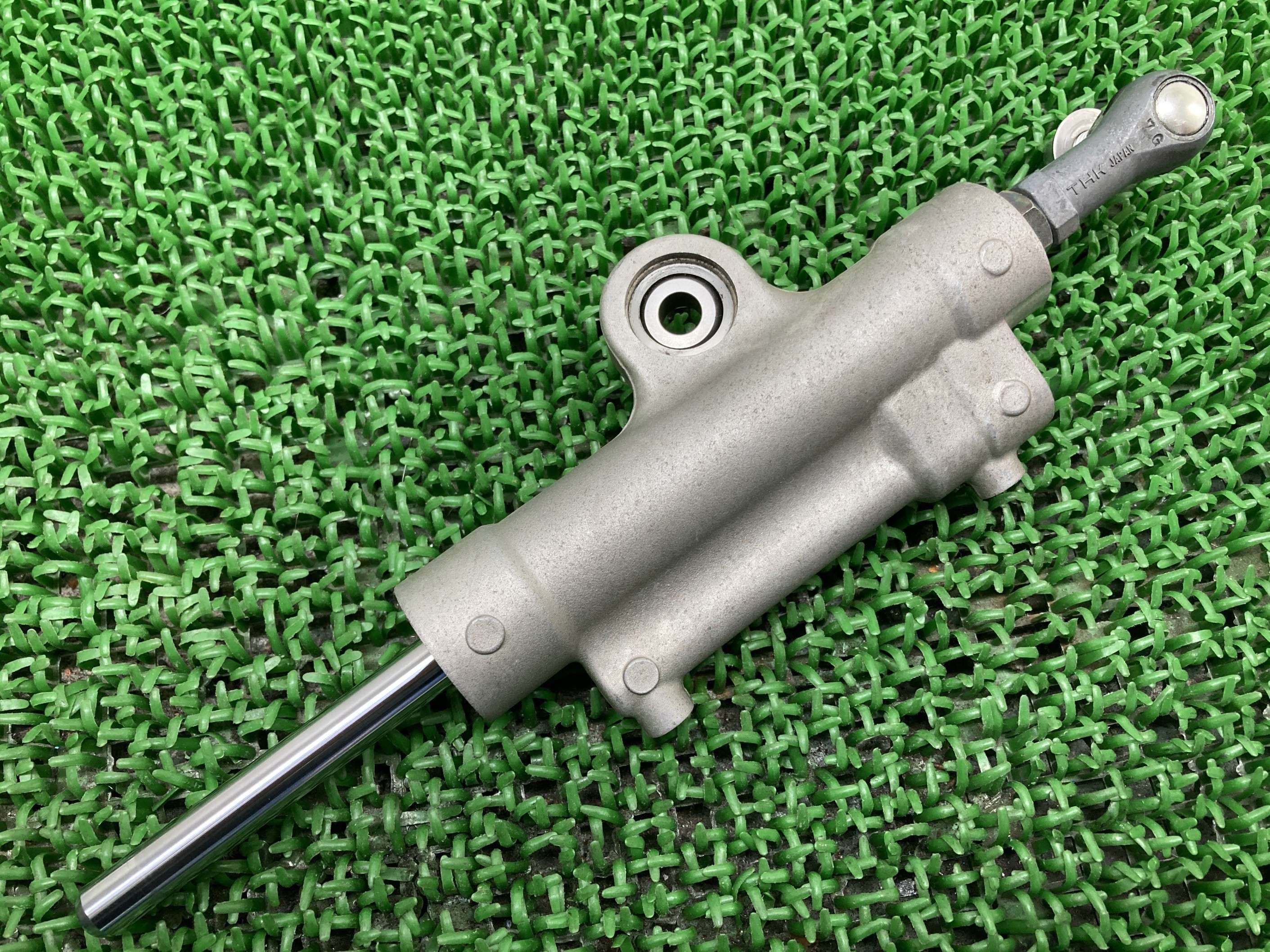 YZF-R1 ステアリングダンパー 5VY00 ヤマハ 純正 バイク 部品 RN13 ステダン 曲がり無し 品薄 希少品 ..