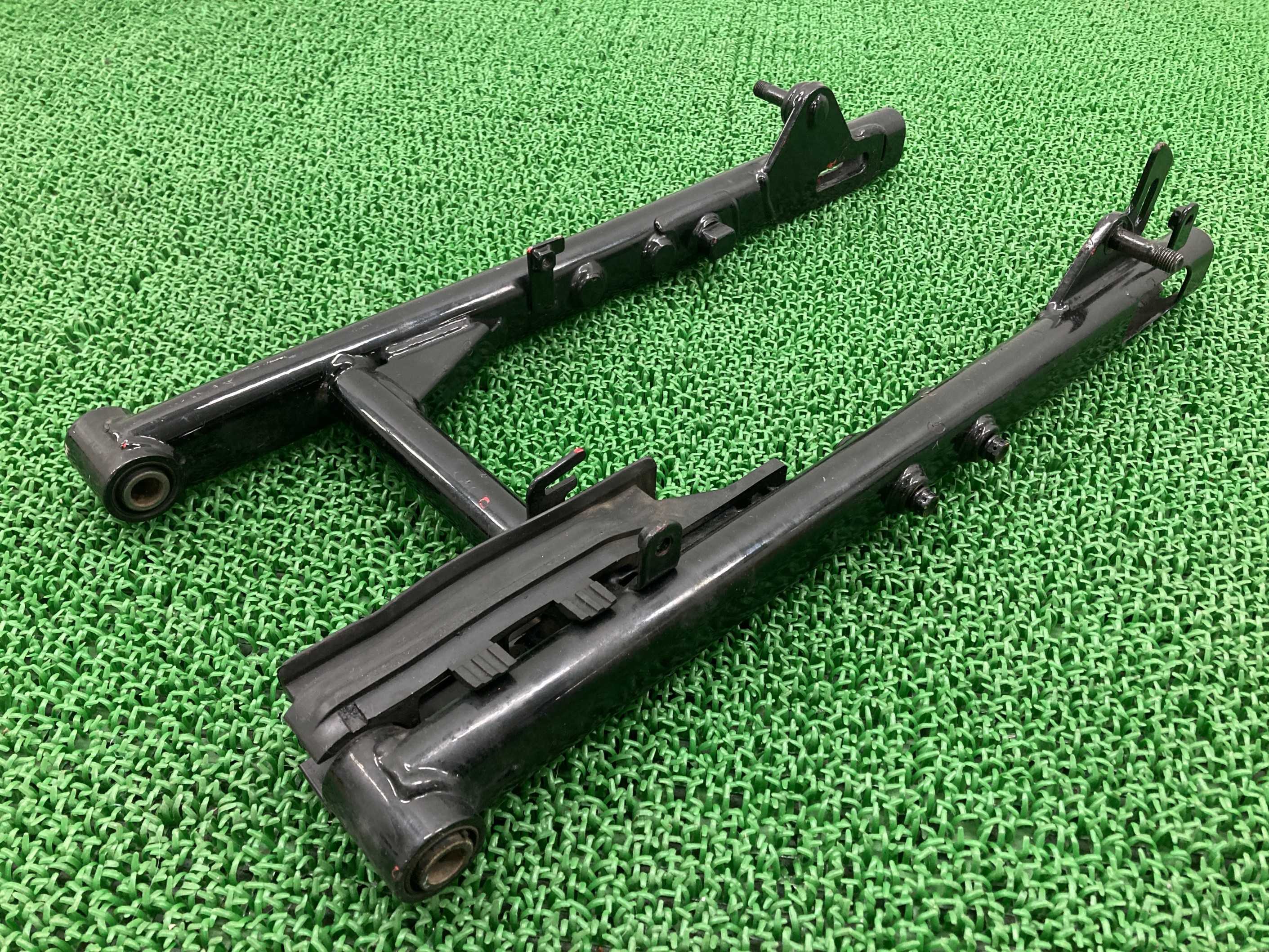 CT125ハンターカブ スイングアーム ホンダ 純正 バイク 部品 JA65 HunterCub 曲がり無し 品薄 希少品 車検 Genuine 【中古】 Th