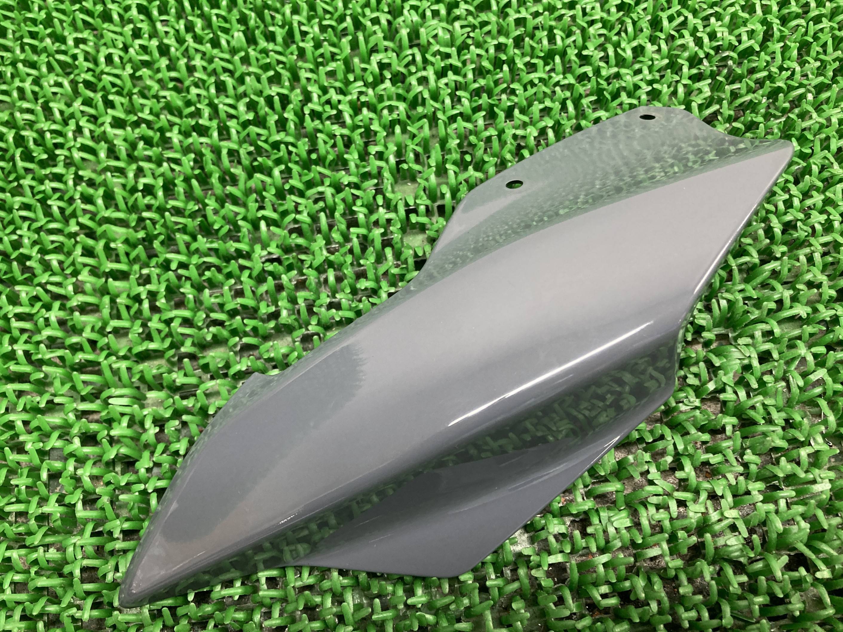 モンスター821ステルス メーターバイザー 左 ドゥカティ 純正 バイク 部品 Ducati MONSTER821STEALTH モンスター 割れ欠け無し 品薄 車検 Genuine 【中古】 oE