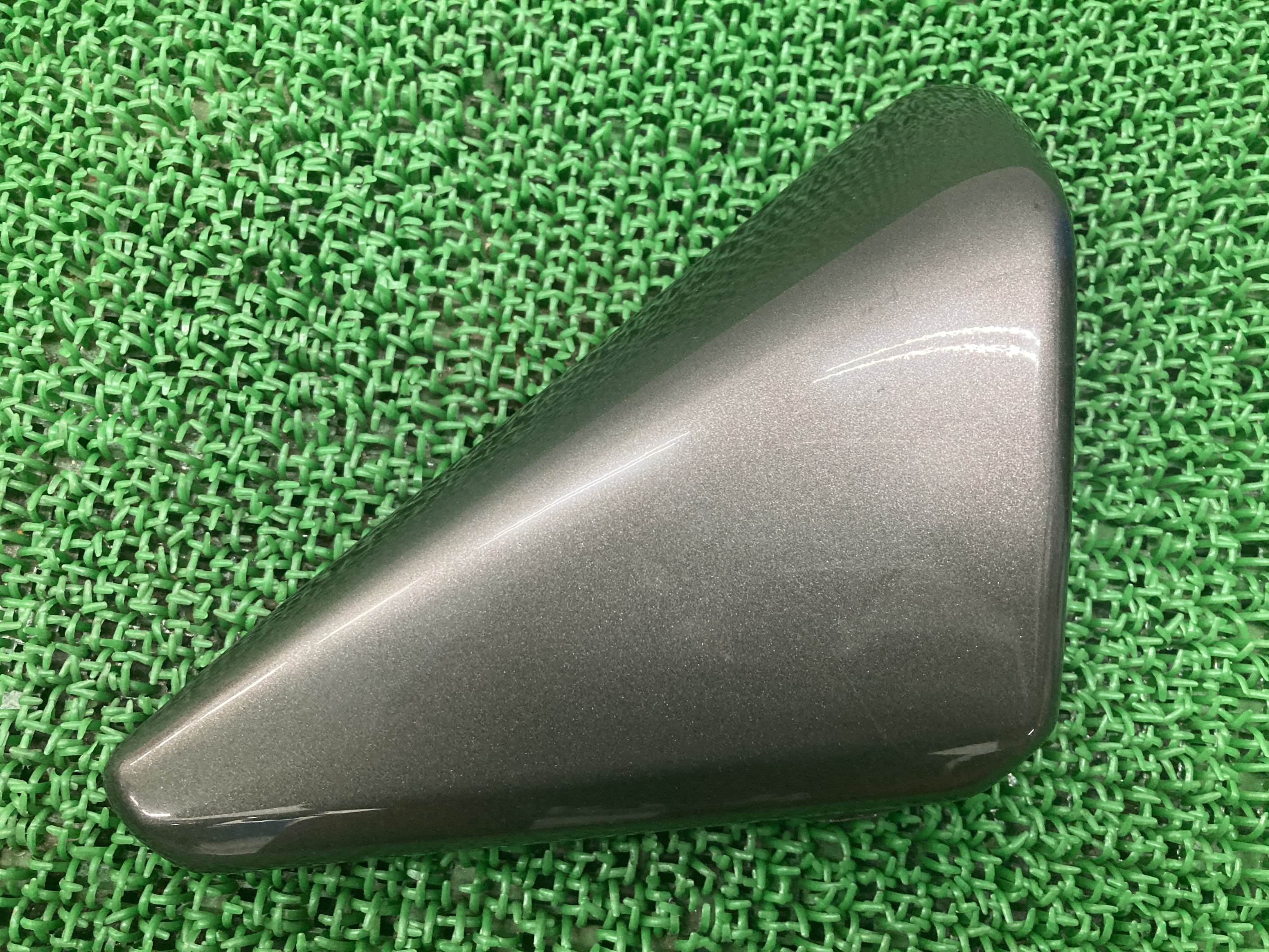 ゼファー400 ゼファーカイ エアクリーナーカバー 右 ガンM カワサキ 純正 バイク 部品 ZEPHYR サイドカバー 修復素材に お安くどうぞ 車検 Genuine 【中古】 zU