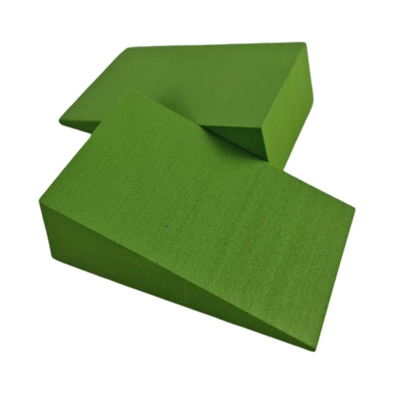 ふくらはぎのストレッチのための2回の傾斜プランク.スクワット.ふくらはぎのストレッチ