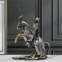 騎士の置物飾る像樹脂彫刻抽象フィギュアギフトアート中世ヨーロッパ騎士の装飾戦士の鎧の彫刻テーブル用