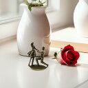 ミニチュアプロポーズフィギュアセンターピースバレンタインデーミニカップル像