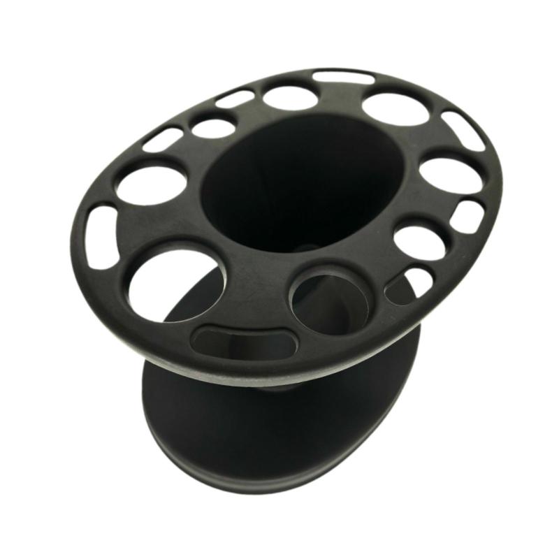 説明: hair髪のツールの整理omsこのコームススタンドホルダーは、ローラーコーム、クッションブラシ、ヘアクリップ、通常のコームなど、すべてのヘアスタイリングの必需品を保存するためのものです髪のツールを整理し、手の届く範囲に保ちます。散らかったカウンタートップに別れを告げ、清潔で整然としたワークスペースに保管してください設計されたサポートデザインこのブラシホルダーにより、さまざまなブラシサイズでこのブラシホルダーがより安定してマッチしやすくなります棚またはディスプレイシェルフ、あなたの家やサロンへの多用途の追加になります 仕様: 材料：abs サイズチャート: 21cmx13.5cm/8.27inchx5.31inch パッケージに含まれるもの: 1コームスタンドシェルフ※本製品は、電波法令で定められている技術基準に適合していることを証明する技適マークが貼付されていない無線機器であり、日本国内で使用する場合は、電波法違反になる恐れがございます.ご使用の際には、十分ご注意下さいますようお願いいたします.hair髪のツールの整理omsこのコームススタンドホルダーは、ローラーコーム、クッションブラシ、ヘアクリップ、通常のコームなど、すべてのヘアスタイリングの必需品を保存するためのものです髪のツールを整理し、手の届く範囲に保ちます。散らかったカウンタートップに別れを告げ、清潔で整然としたワークスペースに保管してください設計されたサポートデザインこのブラシホルダーにより、さまざまなブラシサイズでこのブラシホルダーがより安定してマッチしやすくなります棚またはディスプレイシェルフ、あなたの家やサロンへの多用途の追加になります