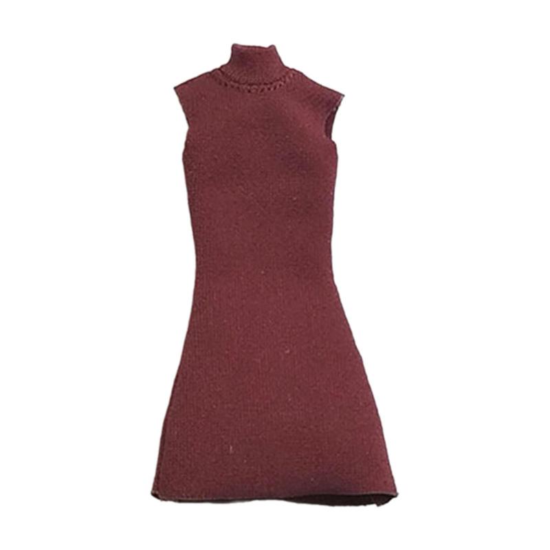 女性用赤いドレスの人形の服を展示