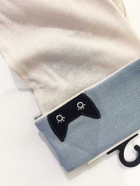 猫好き 猫雑貨 UV 手袋　夏 日焼 け 予防 グローブ 可愛い 黒猫　マタノアツコ　猫 ねこ キャット ショート手袋 ホワイト & ブルー 猫柄 白 青 CAT 送料無料