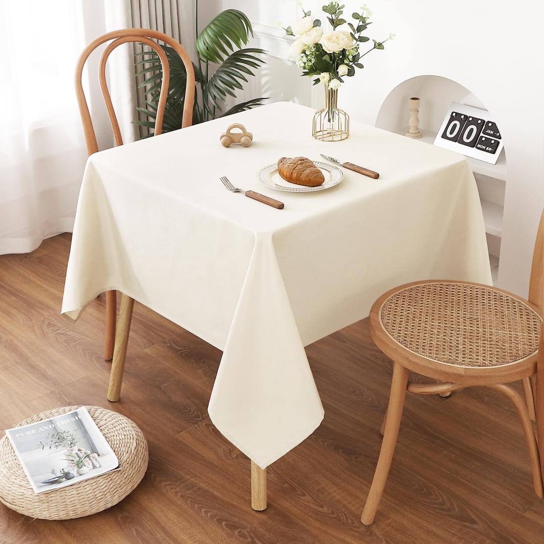 AooHome テーブルクロス 撥水 小さめ 方形 無地 汚れ防止 おしゃれ シンプル テーブルカバー リネン類 耐熱 丸洗い お手入れ簡単 業務用・家庭用 ベージュ 90x90cm