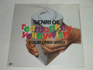 内容 （LD：レーザーディスク）大江千里／SENRI OE redmonkey yellowfish TOUR 1989〜1990【中古】 曲目リスト 1. We are travellin' band 2. ジェシオ'S BAR 3. SEXUALITY 4. STELLA'S COUGH 5. 17℃ 6. 魚になりたい 7. 文化祭 8. 長距離走者の孤独 9. おねがい天国 10. 十人十色 11. たわわの果実 12. 吹雪におくれ毛 CLV58分収録・カラー・ステレオ 備考：中古 発売元：EPIC/SONY RECORDS コンディション 中古・美品 帯なし、ライナーノーツ付き この商品は レーザー・ディスク です。 　　　　　　　　CDやDVDとは違います。