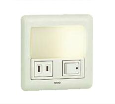 DBK-38343YLED足元灯 スイッチボックス専用 コンセント付LED交換可能 電球色 非調光大光電機 照明器具 ..