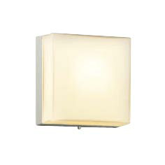 ◆建築空間に同化する意匠性を追求。シンプルでシャープな角型セードのブラケット。LED（電球色）60W相当LED本体：アルミダイカスト・白色塗装セード：ガラス・乳白色消し●幅-□240 出幅-110mm 重-4.1kg●消費電力：7.6W●定格光束：495 lm●固有エネルギー消費効率：65.1 lm/W●演色性：Ra83●色温度：2700K●光源寿命：40000時間●非常灯・誘導灯ではご使用になれません●調光器併用不可※100〜242V対応タイプ●8/8/9VA(100/200/242V)防雨型【当店おすすめ品】 【LED照明】 【電球色】 【非調光】 【防雨】検索用カテゴリ9