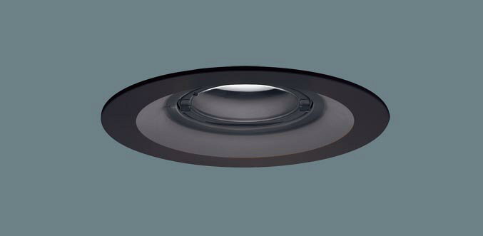 ◆LEDフラットランプφ70　クラス500 1灯（口金GX53-1）◆色温度：5000 K◆光源寿命40000時間（光束維持率70％）◆埋込穴径：φ150 mm◆埋込高：80 mm◆全光束：280 lm◆電圧：100 V◆消費電力：5 W◆消費効率：56 lm/W◆【アルミ枠】ブラックつや消し◆高演色Ra90◆60形電球1灯器具相当◆55度までの傾斜天井に取付可能◆入力電流（100V時）：0.08 A◆調光操作不可◆配光については斜天井対応となっていません。◆施工時、埋込高さは80mm必要となります。◆直下近接限度10cm【LED照明】 【昼白色】 【拡散タイプ】 【非調光】 【DL埋込穴150】 【防湿】 【防雨】検索用カテゴリ9