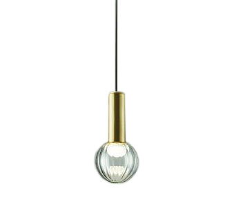 LED6.2W電球色2700Kアルミ 真鍮色メッキガラス 透明（リブ入）径φ80 高171 全長700〜1500 埋込穴φ100 埋込深65mm0.8kg吊高さ調節可能AC100V調光可能（1％〜100％）調光にはLED専用調光器（別売）をご使用ください。埋込必要高80mmブローイング工法・マット敷工法使用可能（高気密対応）7VA定格光束：260lm消費電力：6.2WRa83白熱灯60W相当傾斜天井にも使用可能（45°まで）直付・埋込兼用φ3.8細コードLED交換不可※取付には電気工事が必要です。【LED照明】 【電球色】 【調光可】 【フランジタイプ】検索用カテゴリ5