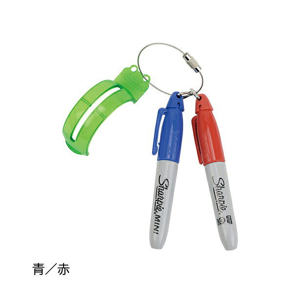 ライン入りボールを目標方向にまっすぐ向ける。 ボールにラインを入れて方向性向上。