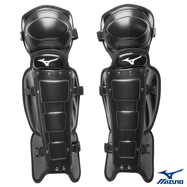 ■カラー 09：ブラック ■サイズ (A)340×(B)460mm ■重量 約720g ■素材 ［樹脂部］ ポリエチレン ■付属品 収納袋 ■原産国 日本 ●硬式・軟式・ソフトボール兼用 ●ヒザカップ取り外し可能 ●プラスチックバックル 【注意事項】 ●ご注文確定後のお客様都合によるキャンセル・返品・交換はお受けできません。 ●ご注文内容に不備がある場合、キャンセルや発送延期となる可能性があります。 ●パソコン・スマホなどのディスプレイ環境によって、商品の色味が実物と異なって見える場合があります。 ●防御性能をアップさせるためにレガーズ本体を大きくしています。審判用スラックスはレガーズのサイズに合ったものをご使用ください。 メーカー希望小売価格はメーカーカタログに基づいて掲載しています