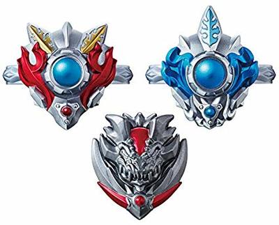 ★特徴 　・ウルトラタイガアクセサリーセット第一弾！ 　・別売りのDXタイガスパークと連動！ 　　必殺光線、特殊攻撃発動！ ★セット内容 　　ウルトラマンロッソレット1、ウルトラマンブルレット1、 　　ヘルベロスリング1 ★メーカー　バンダ...