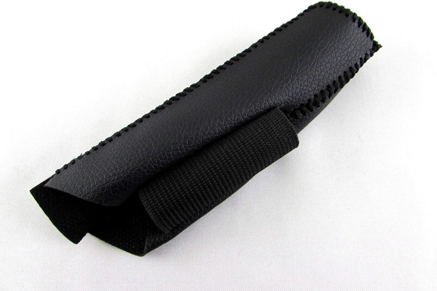 つかさストアのBRIGHTZ アクセラ(セダン) BK サイドブレーキハンドルカバー 黒ステッチ 【 INT－ETC－195 】 パーキングブレーキ ハンドブレーキ グリップ BK3P BK5P BKEP BK3 BK5 BKE K3 K5 KE｜アングル2