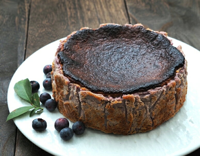 atTerrace 軽井沢『ブルーベリーのバスク風チーズケーキ』1個 5号サイズ ※冷凍　送料無料