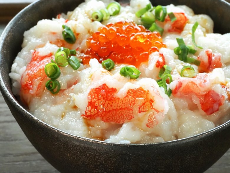 生食OK ズワイ蟹 ほぐし身 500g 刺身用ズワイガニの端材を活用したちょっと訳ありの品です ※冷 ...