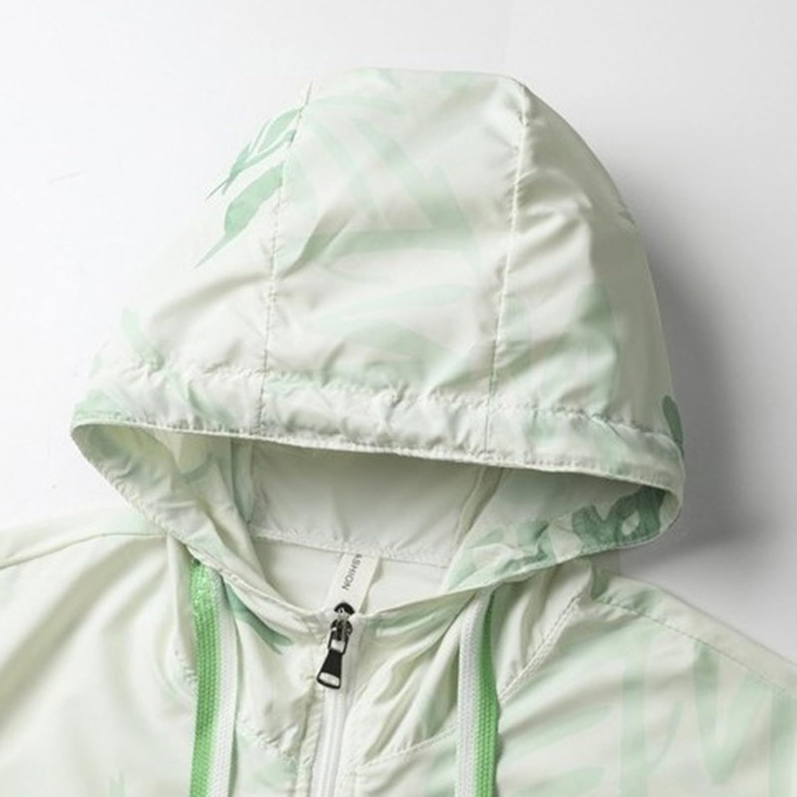 マウンテンパーカー メンズ 薄手 大きいサイズ ウィンドブレーカー 通気性 軽量 夏 アウター 春 秋 ジ..