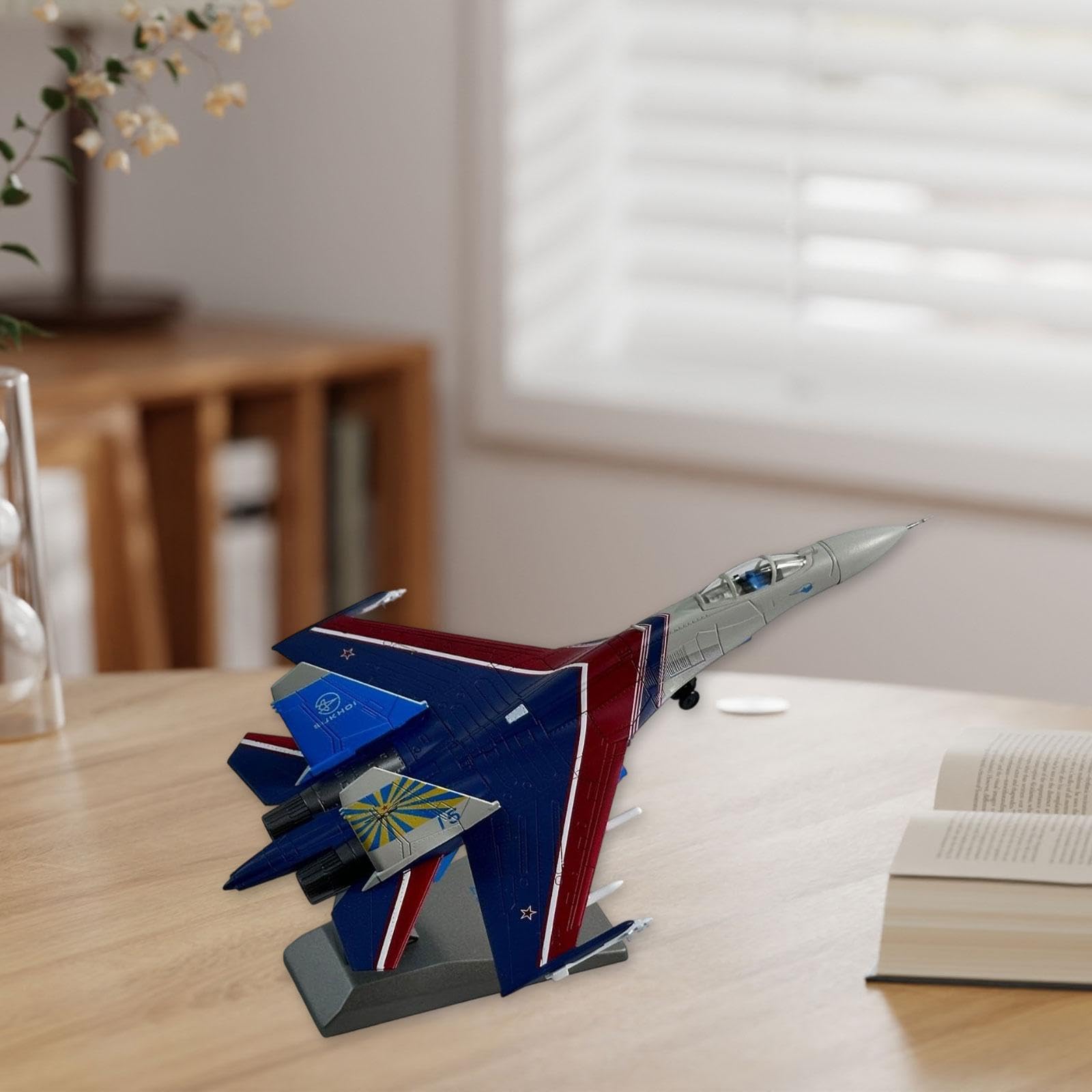 1:100 SU-27 パフォーマンス航空機モデル スタンド装飾付き 教育ツール ホームデコレーション 飛行機モデル テーブルセンターピース用(3)