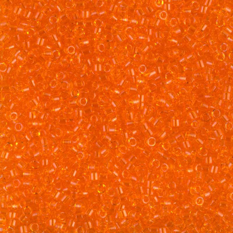 【サイズ】11/0外径：約1.6mm 穴の大きさ：約0.8mm 糸が通りやすいよう穴が大きめであり、ガラスの部分が薄く軽いビーズです。 ビーズ織り・ビーズステッチに適しています。 ※製造ロットにより、同じ品番でも多少の色違いが生じる場合があります。予めご了承ください。