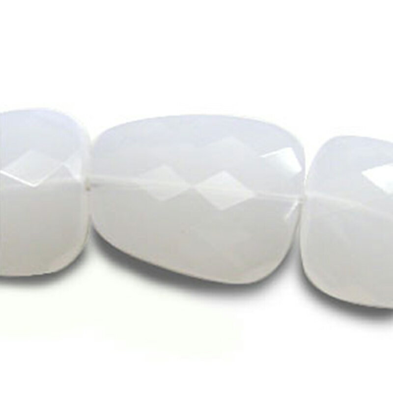 アクリル製品は管を通して型にアクリルを流して作成しますが、その管を切り離した際に傷のようなものが残る場合がございます。予めご了承頂いた上でご注文下さい。 気になる方はご注文前にお問い合わせ下さい。 アクリル製品はお客様のご希望の色に染めるこ...