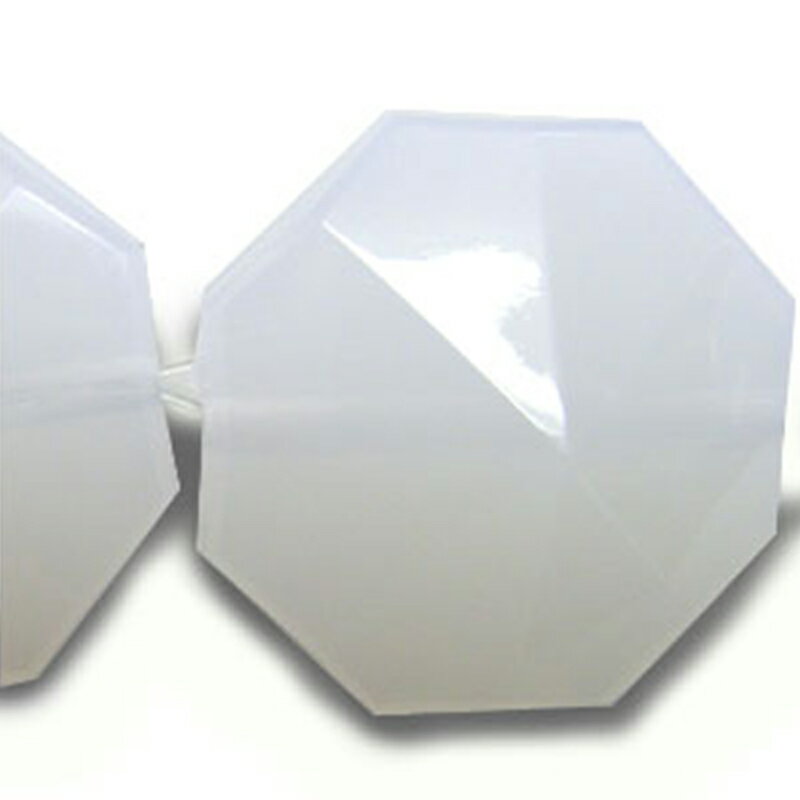 アクリル製品は管を通して型にアクリルを流して作成しますが、その管を切り離した際に傷のようなものが残る場合がございます。予めご了承頂いた上でご注文下さい。 気になる方はご注文前にお問い合わせ下さい。 アクリル製品はお客様のご希望の色に染めることが可能です。 色サンプルをご用意頂き、お気軽にご相談下さい （最少ロットは商品により異なりますのでお問い合わせください）