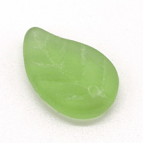 チェコリーフ 14X9mm マットペリドット 10個