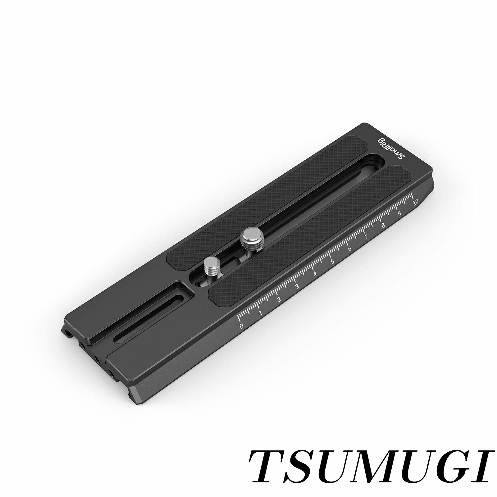 【デザイン目的】クイックリリースプレートは、 RS 3 / RS 3 Pro / RS 2 / Ronin-S用ジンバルにビデオカメラを装着する際の安定性と安全性を高めるために設計されています。【固定方法】1/4ネジや3/8ネジで C100/200/300やRED、Komodoなどのビデオカメラの底部に取り付けられます。これにより、三脚やベースプレートが装着可能です。【優れた機能】底部にロゼットのようなレールがありますので、前後の調節がしやすいです。そして、ゴムクッションを使って、カメラを擦り傷などから守ることができます。【対応性】クイックリリースプレートはオリジナルのプレートより40 MM長いです。そして、カウンターウェイトやカウンターウェイトクランプキット、レンズサポート、フォーカスモーター用マウントなどに対応し、撮影の可能性が広がります。【デザイン目的】クイックリリースプレートは、 RS 3 / RS 3 Pro / RS 2 / Ronin-S用ジンバルにビデオカメラを装着する際の安定性と安全性を高めるために設計されています。 【固定方法】1/4ネジや3/8ネジで C100/200/300やRED、Komodoなどのビデオカメラの底部に取り付けられます。これにより、三脚やベースプレートが装着可能です。 【優れた機能】底部にロゼットのようなレールがありますので、前後の調節がしやすいです。そして、ゴムクッションを使って、カメラを擦り傷などから守ることができます。 【対応性】クイックリリースプレートはオリジナルのプレートより40 MM長いです。そして、カウンターウェイトやカウンターウェイトクランプキット、レンズサポート、フォーカスモーター用マウントなどに対応し、撮影の可能性が広がります。