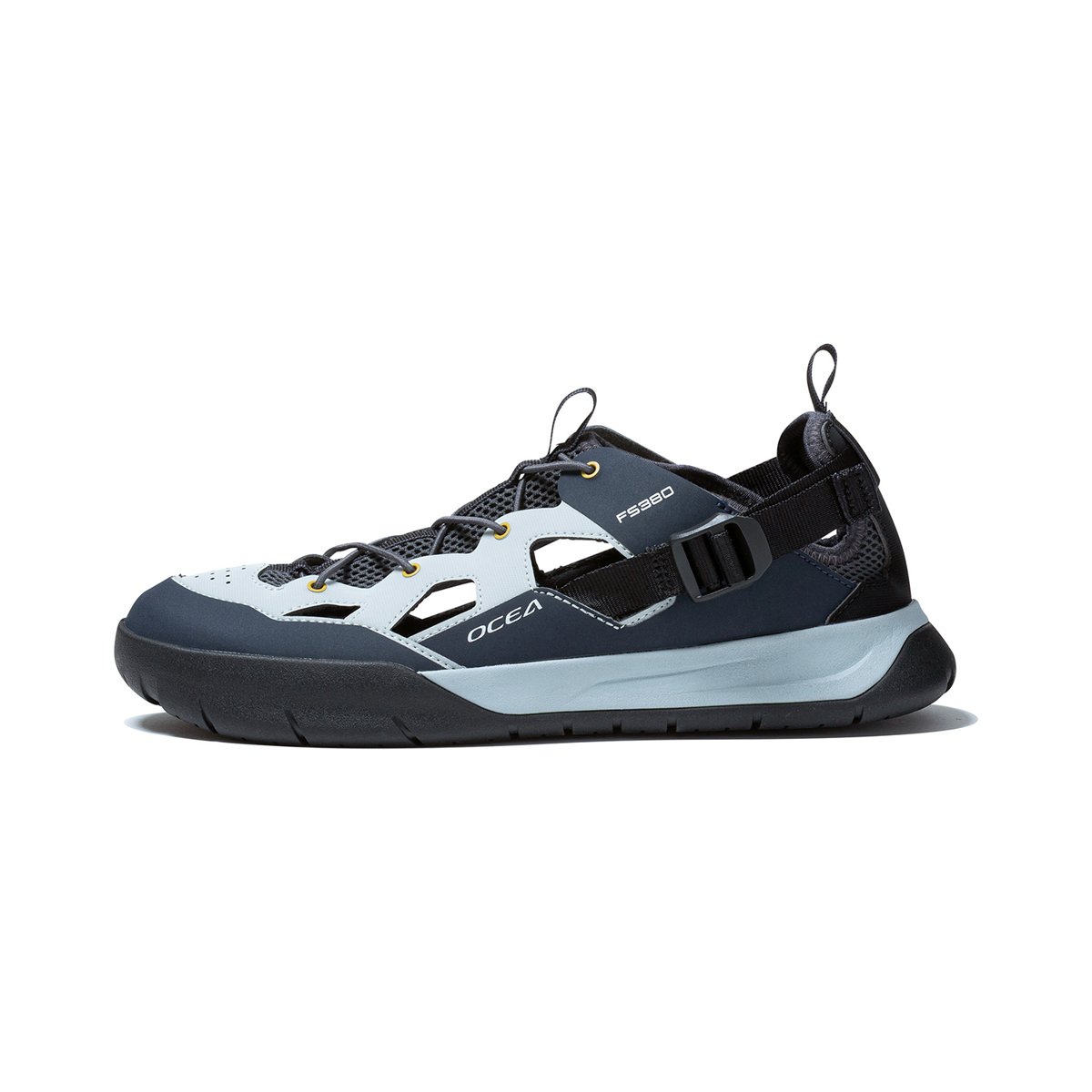 かかと2WAY仕様のオフショア向けサンダル【メーカー】シマノ（SHIMANO）【品番】FS-380Z【商品名】FS-380Z ボートゲームサンダル【在庫のカラー・サイズ】オシアネイビー 26.5cm／オシアネイビー 27.0cm／オシアネイビー 27.5cm／オシアネイビー 28.0cm／オフホワイトカモ 27.0cm／オフホワイトカモ 27.5cm※モニターの発色の具合によって、実際のものと色が異なる場合があります。※店頭でも販売しているため、ご注文のタイミングによっては在庫切れとなる場合がございます。予めご了承ください。