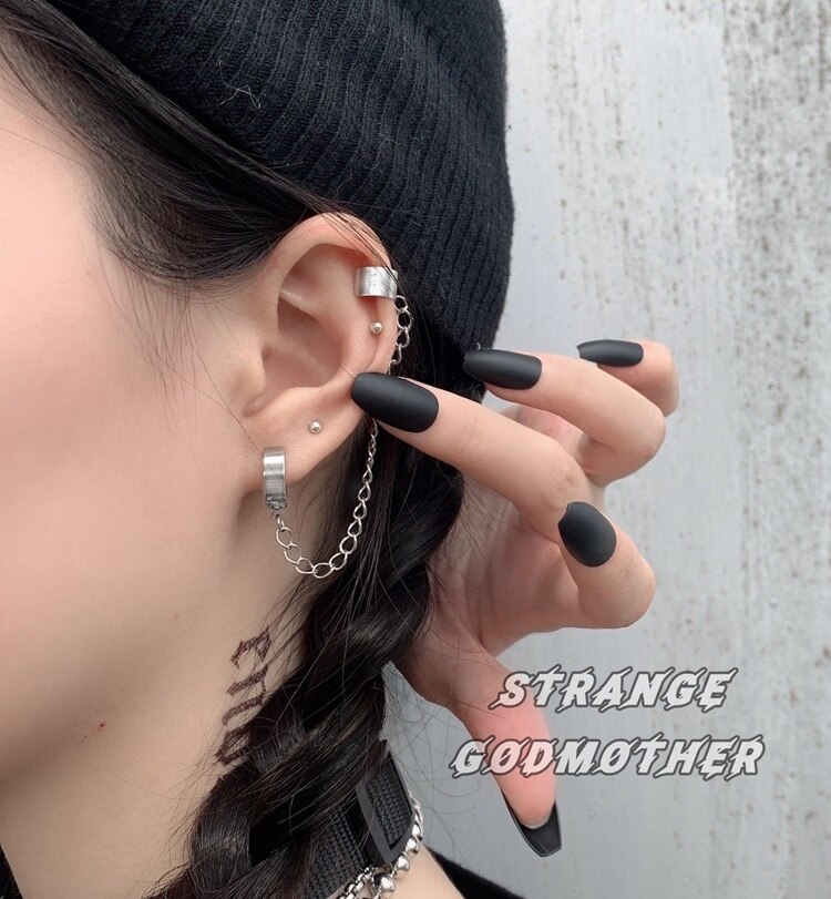 \BFセール/ チェーンカフ|イヤーカフ片耳用|ノンホール シルバー 合金|シンプル 痛くない|韓国風 パンク V系|10代20代向け シルバー チェーン式 イ...