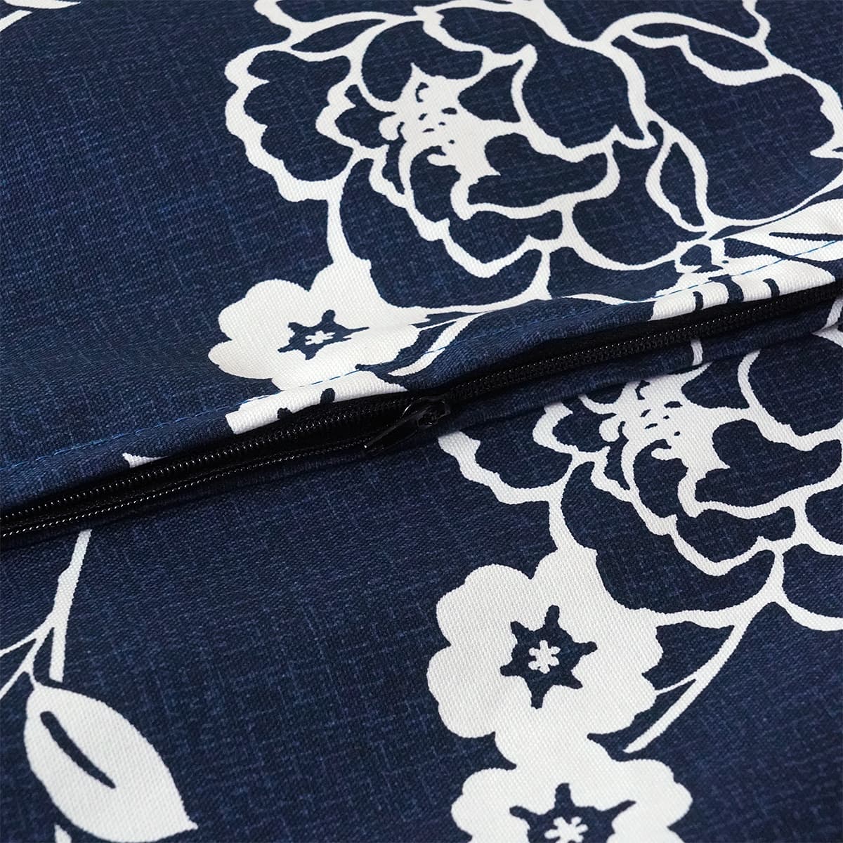 座布団カバー 約59×63cm 八端判 ぼたん こいあい 綿100% 日本製 ナチュラル 花 フラワー 植物 草花 ボタニカル 素縫い 両面共生地 ファスナー ざぶとん ザブトン 座ぶとん 紺 藍色 青系 ネイビー ブルー系 丸洗いOK ウォッシャブル [2]
