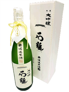 石鎚 限定大吟醸 無濾過原酒 1800ml 【桐箱入り】【限定品】【愛媛の地酒】【西条市】※4月よりメーカー価格改定