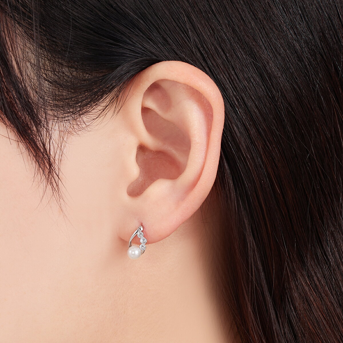 K10ホワイトゴールド淡水パールピアス（4mm）