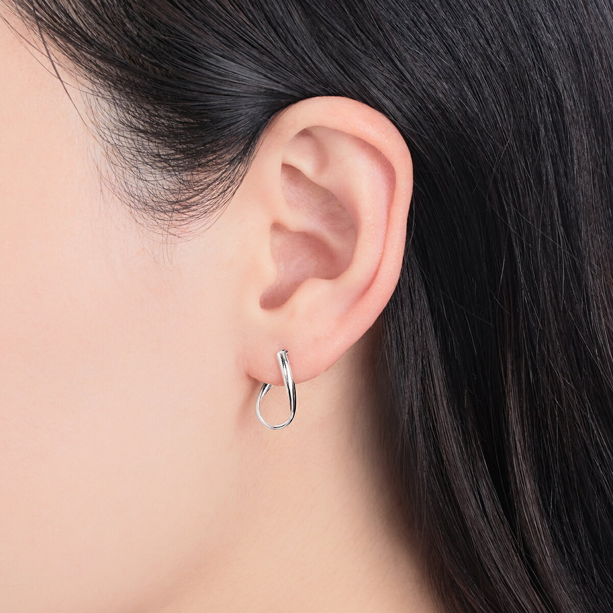 【SALE】 K10ホワイトゴールドピアス