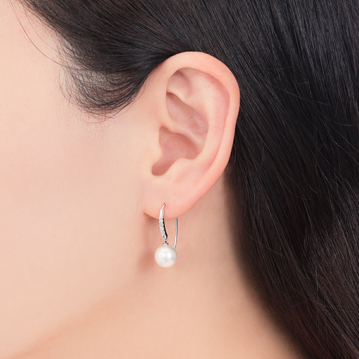 プラチナアコヤ真珠ピアス（8mm）