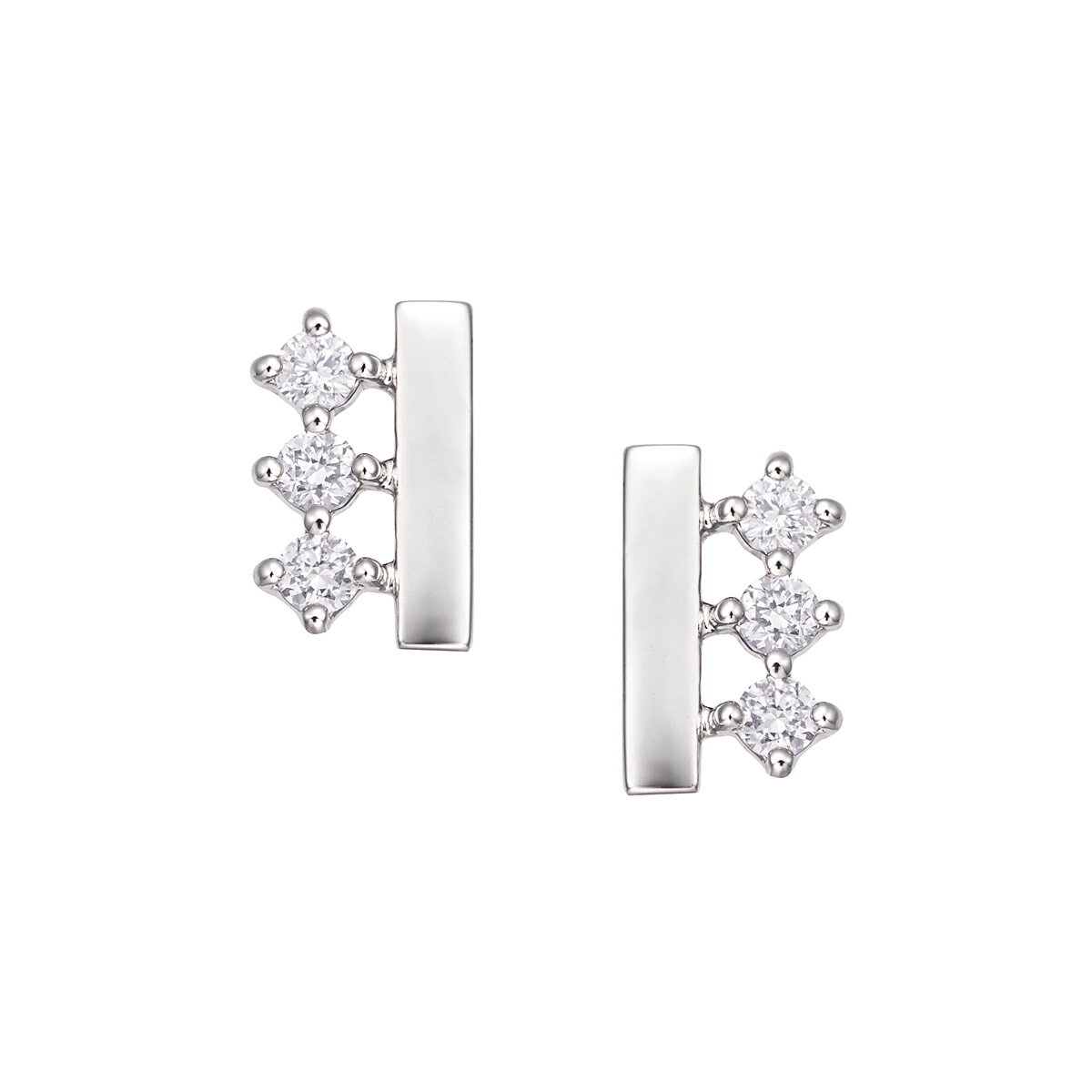 プラチナダイヤモンドピアス