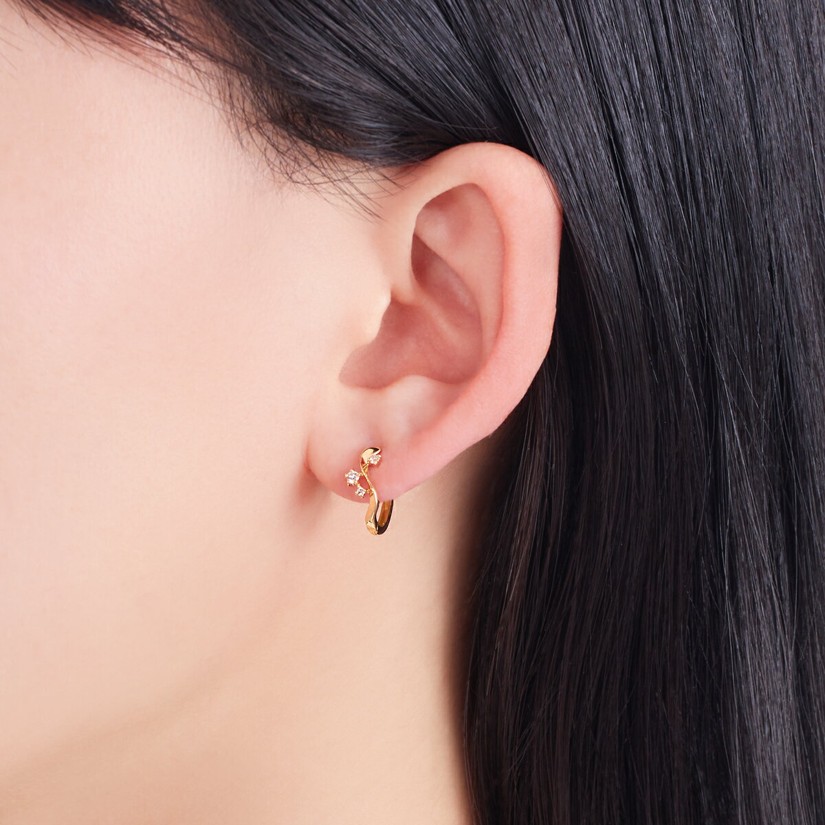 【SALE】 K18イエローゴールドダイヤモンドピアス