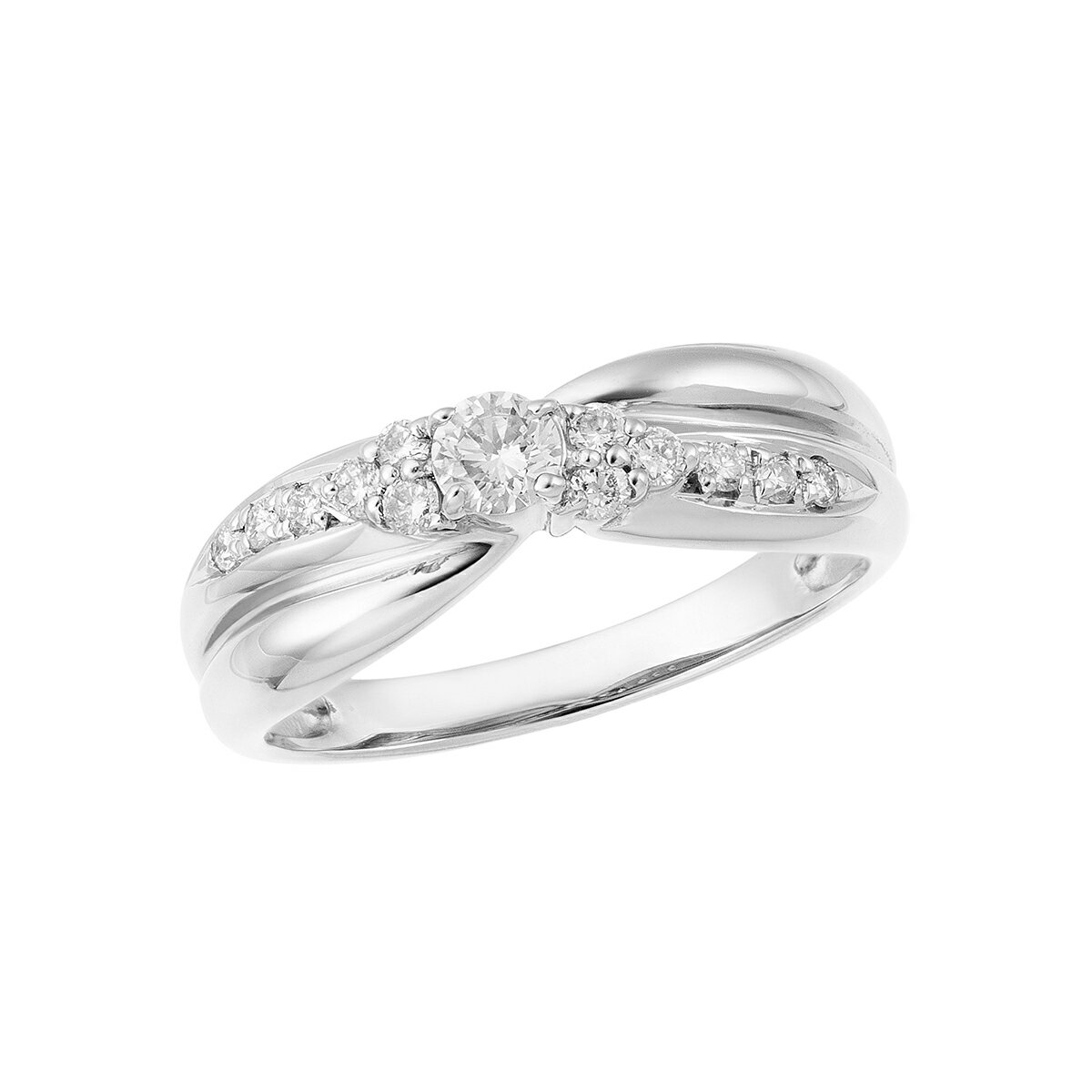 プラチナとダイヤモンドのラインがクロスしたフォルムが美しいリング。丁寧にセットされたダイヤモンドがキラキラと煌めき、華やかに手元を飾ります。ワンランク上の上品なデザインです。地金素材：Pt950使用宝石：ダイヤモンド（合計0.3カラット前後...