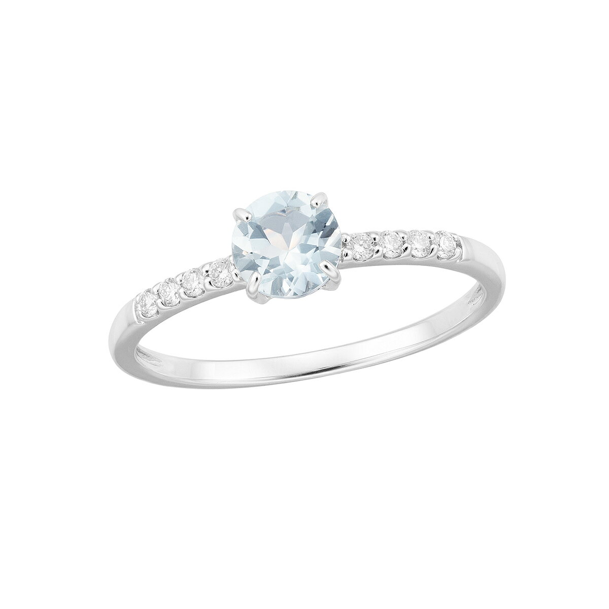 透明感のあるカラーが爽やかなアクアマリンをセットしたリング。サイドにセットされたダイヤモンドも美しくきらめきます。キャンディのようにキュートなリングは、いくつも集めたくなるアイテム。地金素材：K10WG使用宝石：アクアマリン・ダイヤモンド幅...