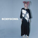 TEE/MOSTBIG2 BS240012 ブランド BODYSONG. ボディソング ロング丈 tシャツ レディース メンズ ユニセックス 半袖 おしゃれ プリント リフレクター ゆったり 大きめ ワンピース 綿100％ かわいい オーバーサイズ トップス ブラック 黒 国産 日本製 2023 春 春夏 夏