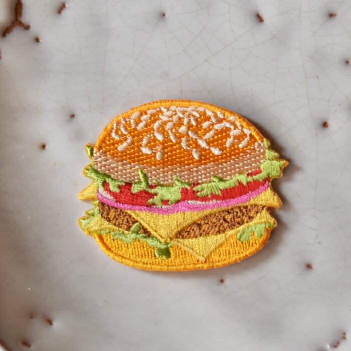 ハンバーガーワッペン/アイロン糊付き/刺繍/手芸