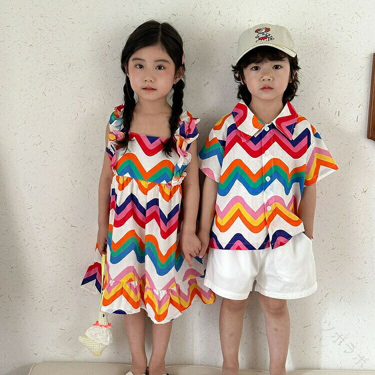 姉弟 お揃い 子供服 リンクコーデ 兄妹 セットアップ ワンピース シャツ ハーフパンツ カラフル 波模様..