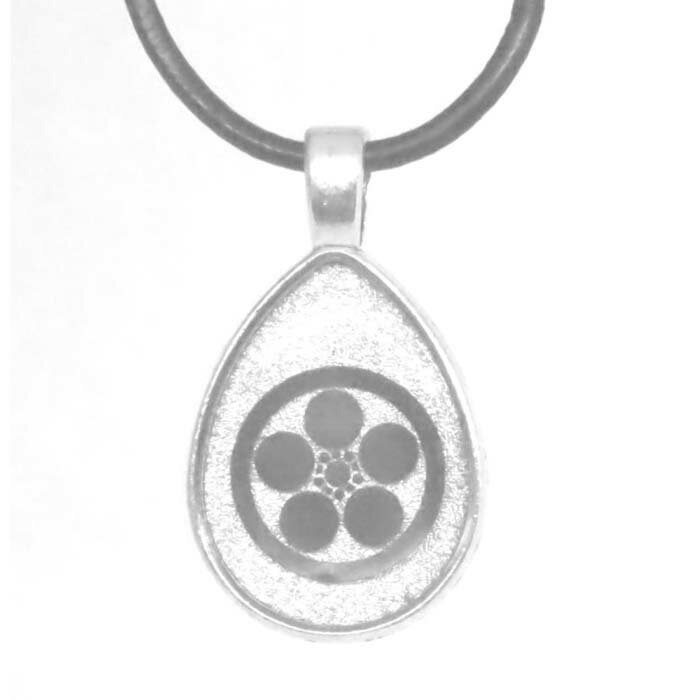 丸に梅鉢　ペンダント　チョーカー　グッズ　家紋　本革紐　付属